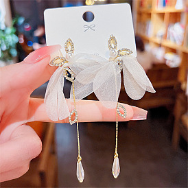 Crystal Tassel Earrings - Exquisite Floral Design with Rhinestones, Elegant and Charming.