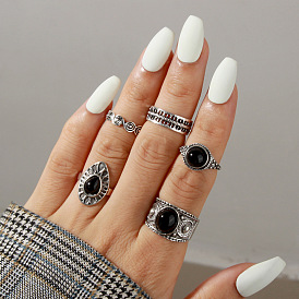 Vintage Geometric Ring Set - 5 Delicate and Stylish Metal Rings from W251 Lingerie.