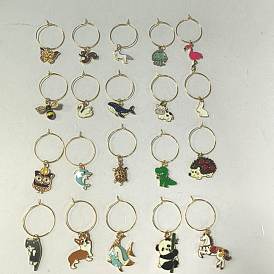 20 Anillos de latón para copas de vino., con los colgantes de la aleación del esmalte, dorado