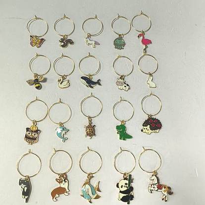 20 Anillos de latón para copas de vino., con los colgantes de la aleación del esmalte, dorado