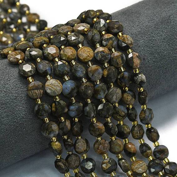 Бусы из натурального глаукофана, граненый пятиугольный разрез, плоско-круглые, с бисером