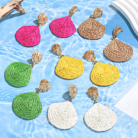 Серьги-гвоздики из сплава рафии в форме капли с ракушкой, золотые