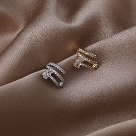 Elegant Clip-on Earrings with Sparkling Zirconia - Classic, Versatile, Sophisticated.