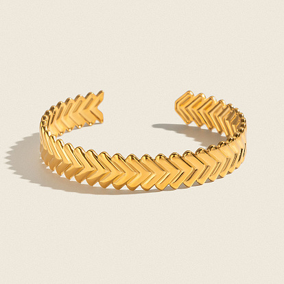 304 Bracelets manchettes ouverts en acier inoxydable en forme de cœur pour femmes