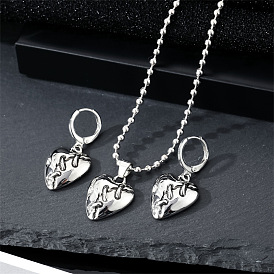 Gothic Vintage Metal Cracked Heart Earrings Necklace Set with Diamond-shaped Pendant
