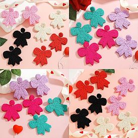 Подвесные серьги-гвоздики в виде бантика из стекла и ткани.