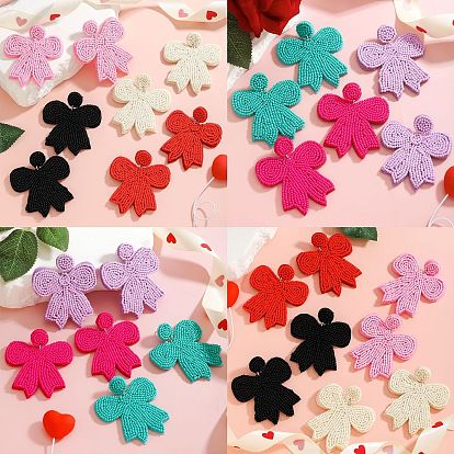 Подвесные серьги-гвоздики в виде бантика из стекла и ткани.