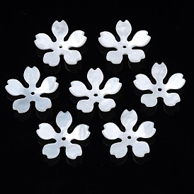 Des perles en plastique, fleur