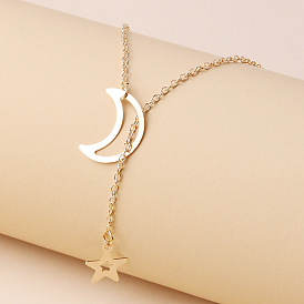 Cute and Simple Fashion Star Moon Necklace for Women - European and American Style.