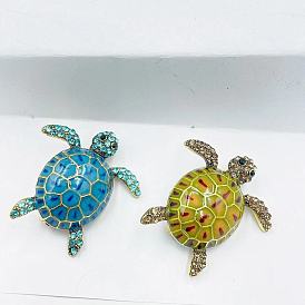 Fashionable and creative sea turtle animal brooch, personalized exaggerated diamond-encrusted oil-drip badge, retro pin accessory