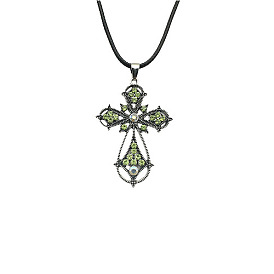 Cross Zinc Alloy Pendant Necklace, with Rhinestone