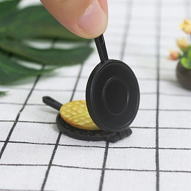 Resin Mini Imitation Pancake Pan Decoration, with Alloy Finding, for Dollhouse Accessories Pretending Prop Decorations