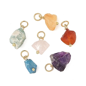 Colgantes de piedras preciosas mixtas naturales en bruto, Dijes de pepitas con aros de latón, dorado, mezclado teñido y sin teñir