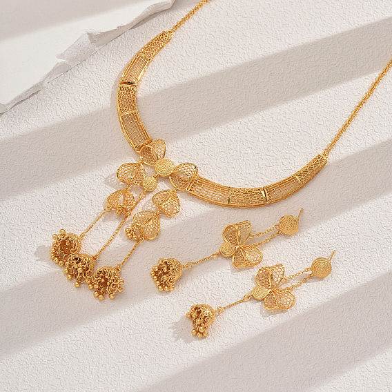 Элегантный комплект из латунного ожерелья с кисточками и серег с бантом для женщин