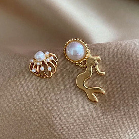 Fashionable Fish Tail Pearl Earrings with Diamond Inlay - Alloy, Pearl Earrings