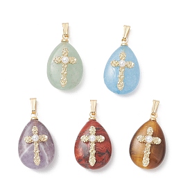 Подвески из натурального зеленого авантюрина, аметиста, окрашенного кварца, брекчированной яшмы и тигрового глаза., Подвески в форме капли с латунными креплениями и крестом из сплава., золотые