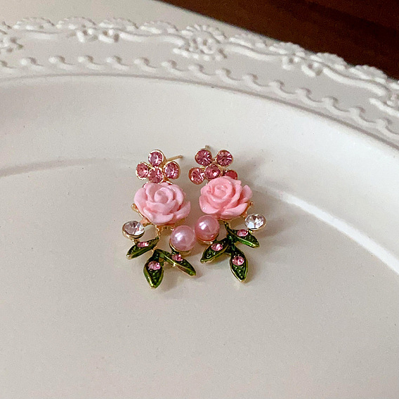 Серьги-гвоздики из розового сплава со стразами, с пластиковой жемчужины, золотые