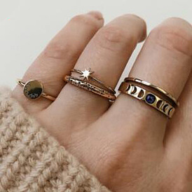 Retro Starry Moon Letter Ring Set - 5 Pieces of Fashionable Vintage Rings