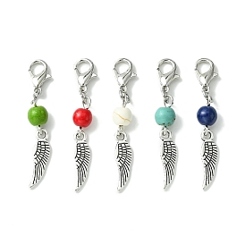 Décorations de pendentif d'aile en alliage, avec des perles turquoise synthétiques teintes et des fermoirs mousquetons en alliage