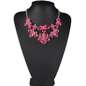 Exquisite Crystal Flower Necklace with Sparkling Rhinestones for Women