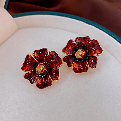 Серьги-гвоздики из сплава и эмали, цветок