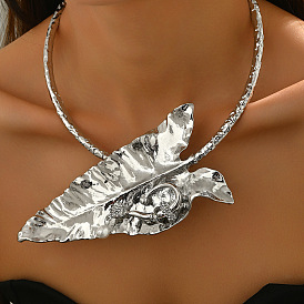 Женские ожерелья-чокеры из цинкового сплава с кристаллами и листьями из пластикового жемчуга