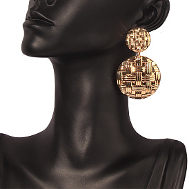 W013 Retro metal braided pattern exaggerated earrings female personality design cold style geometric earrings