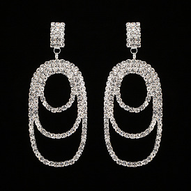 Fashionable and Elegant Round Diamond Earrings with Circle Pendant (E301)