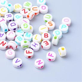 Perles de lettre de trou horizontal acryliques artisanales, plat rond