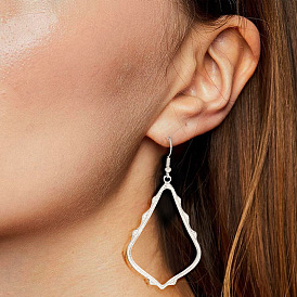 Полые серьги-подвески из сплава в форме капли