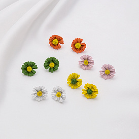 925 Silver Daisy Petal Earrings - Elegant Floral Ear Studs, Graceful and Charming
