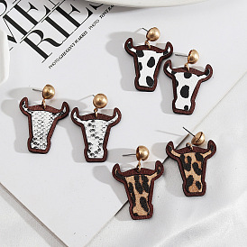 Bull-shaped wooden leather earrings with European and American style fashion personality.