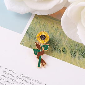 Sunflower Enamel Pin: Elegant Design for Western Alloy Plant Jewelry Collection