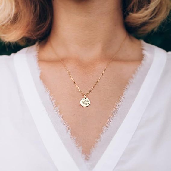 925 Женские колье из стерлингового серебра с плоским круглым кулоном в виде цветка лотоса