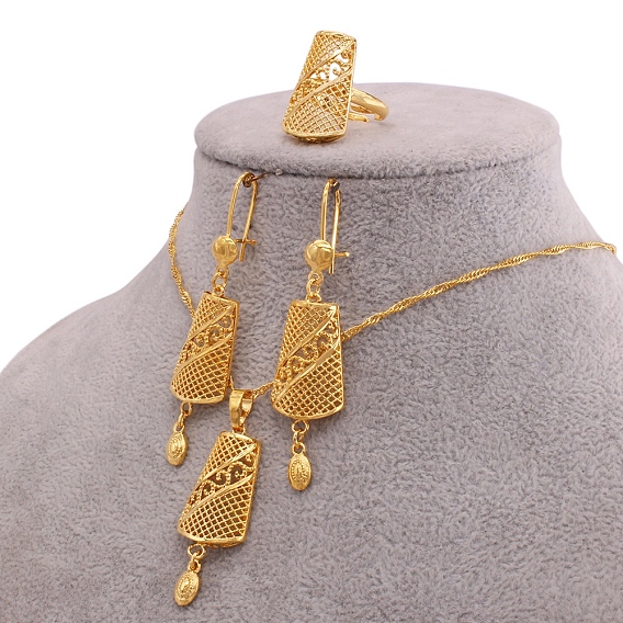 Комплекты из полых трапециевидных латунных подвесок, серег-колец и колец