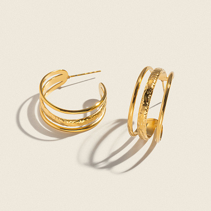 Минималистичные серьги-гвоздики в форме тройной буквы С из нержавеющей стали