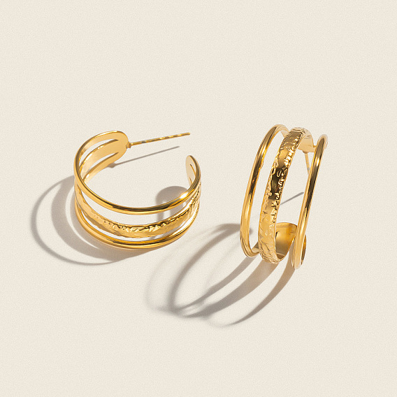 Минималистичные серьги-гвоздики в форме тройной буквы С из нержавеющей стали