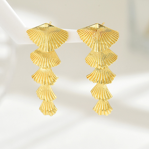 Преувеличенные веерообразные многоярусные серьги-гвоздики для элегантных дам на банкетах