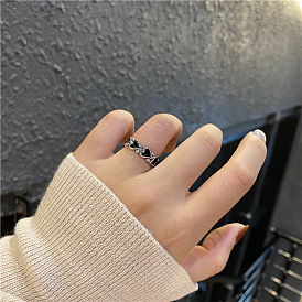 Chic Heart-Shaped Ring for Besties - Cute and Fashionable Jewelry