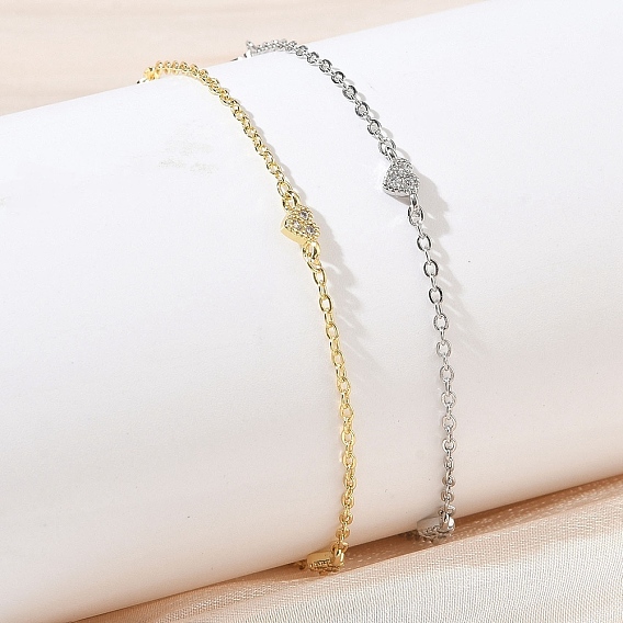Pulseras de eslabones en forma de corazón con microincrustaciones de circonita cúbica transparente en latón., larga duración plateado, chapado en rack, sin plomo y el cadmio