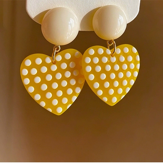 Pendientes colgantes de resina de aleación para mujer, corazón del lunar
