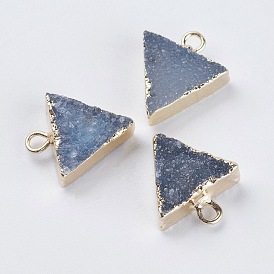 Charmes d'agate druzy naturels, arc-en-ciel plaqué, avec les accessoires en laiton, triangle