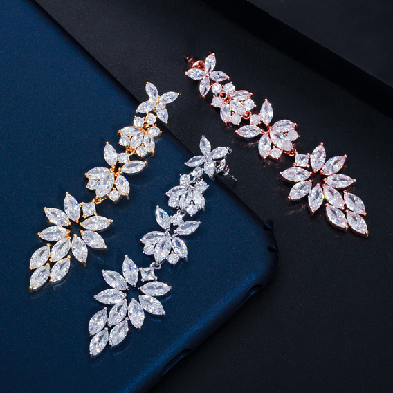 Серьги-гвоздики с цирконом из латуни, лист