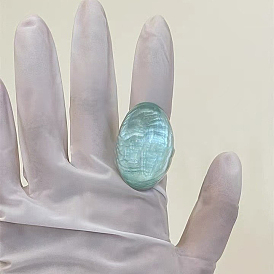 Овальные прозрачные кольца из смолы