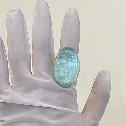 Овальные прозрачные кольца из смолы