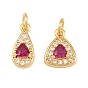 Micro pavé de latón encantos de circonita cúbica rojo violeta medio, dijes triangulares/en forma de lágrima, sin plomo y cadmio, chapado en rack, larga duración plateado
