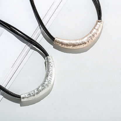 Подвеска в виде изогнутой трубки из сплава, многорядное ожерелье на черном шнуре для женщин.