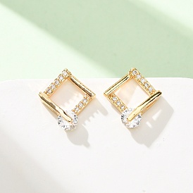 Micro cuivres ouvrent zircone cubique boucles d'oreille, losange