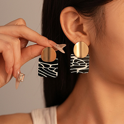 Сплав смола болтаться серьги