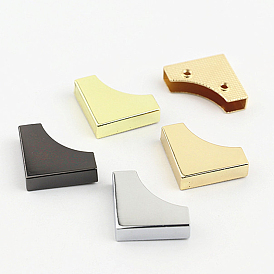 Zinc Alloy Bag Decorate Corners Protector, Triangle Edge Guard Protector, with Screws, for Handbags Accessories